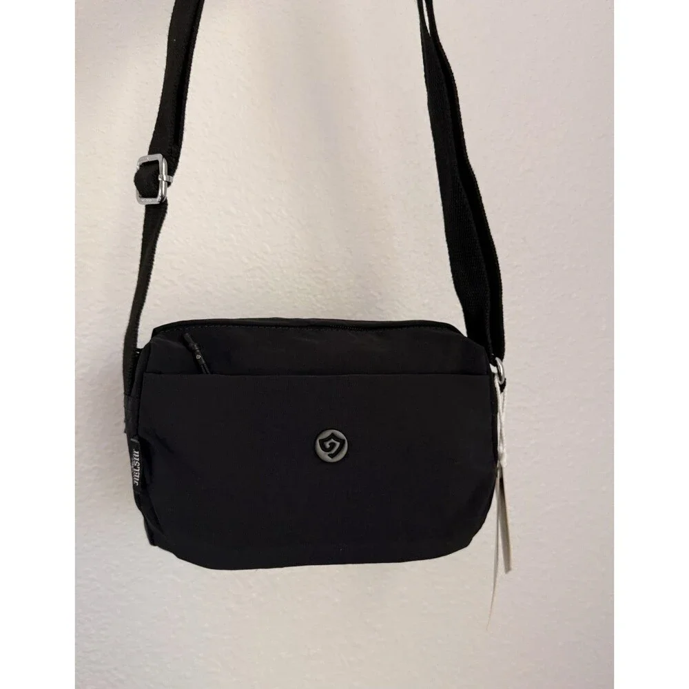 Minimalist Lightweight Water-Resistant Crossbody Bag